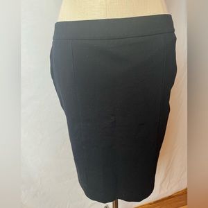 Talbot petite 3/4 black pencil rayon skirt size 12p. Office casual button zipper
